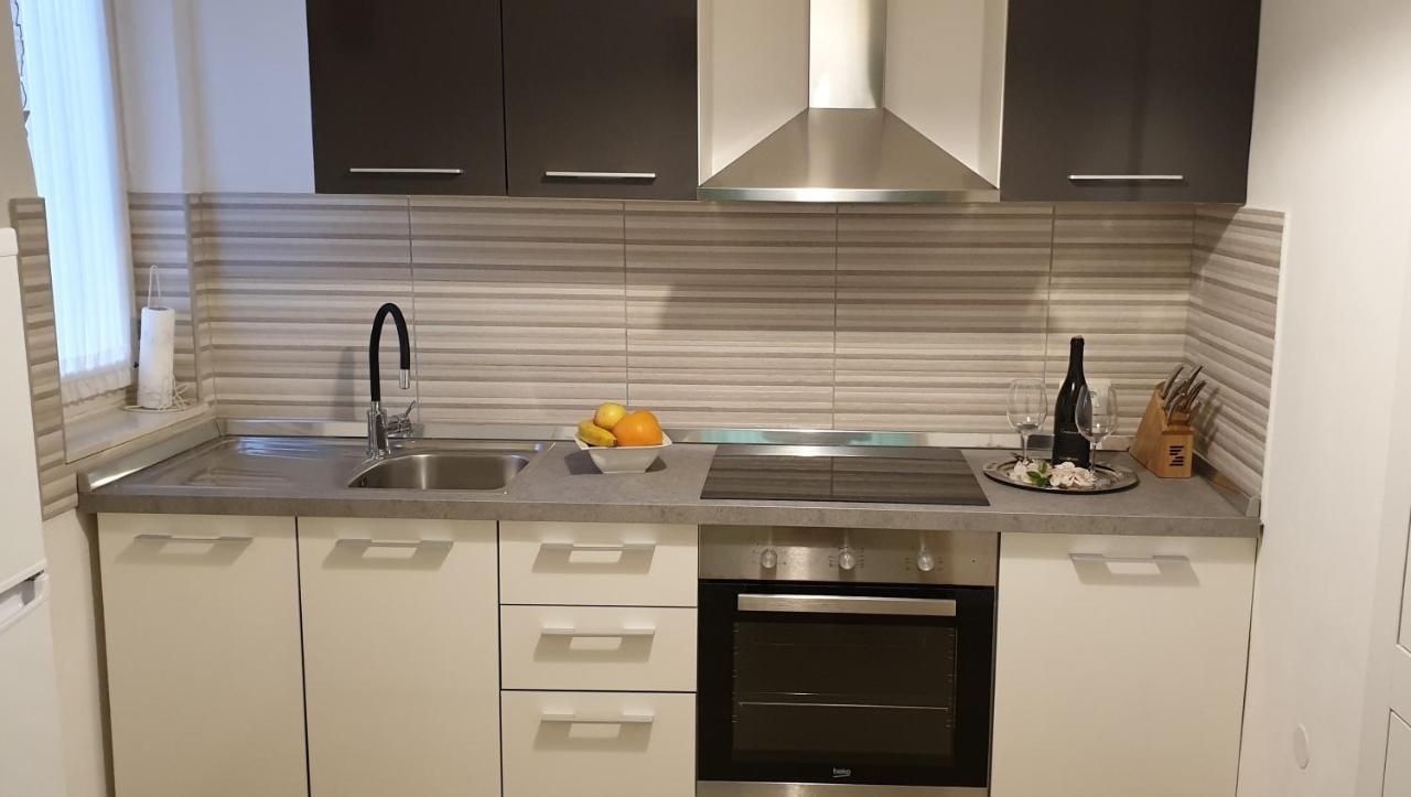Lovely Apartment In Pomer Luaran gambar